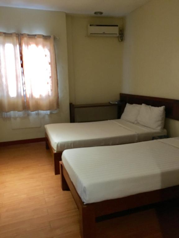 Ilocos Rosewell Hotell Rum bild