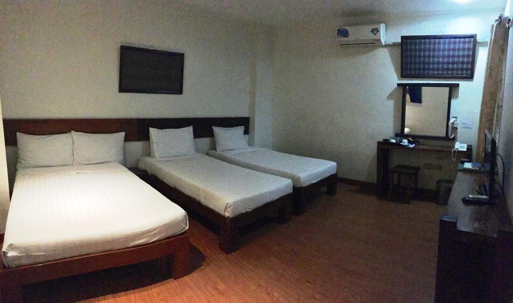 Ilocos Rosewell Hotell Exteriör bild