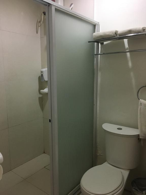 Ilocos Rosewell Hotell Rum bild